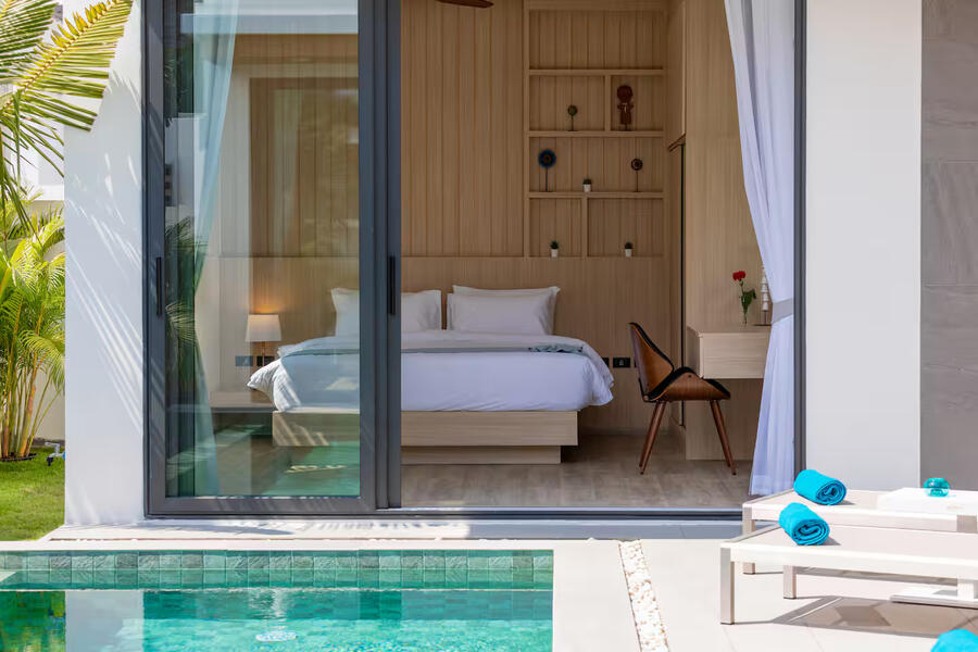 Pool Suite
